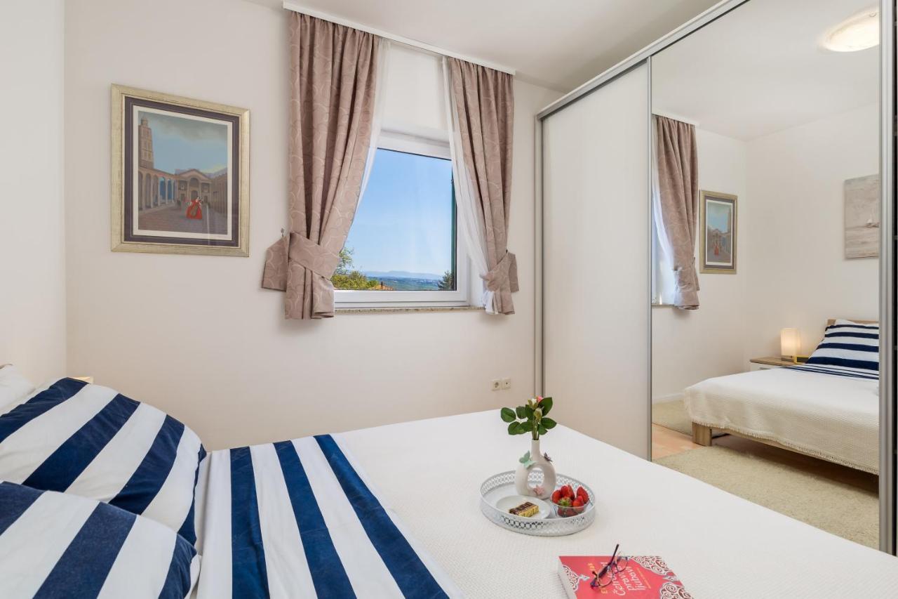 Light Summer Apartment With A Swimming Pool Opatija Exterior foto